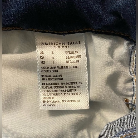 American Eagle Women’s Hi-Rise Dream Distressed Jegging. Size 4 Regular. - Picture 8 of 8
